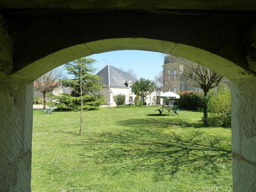 Hotel & Spa Chai De La Paleine Le Puy-Notre-Dame Εξωτερικό φωτογραφία