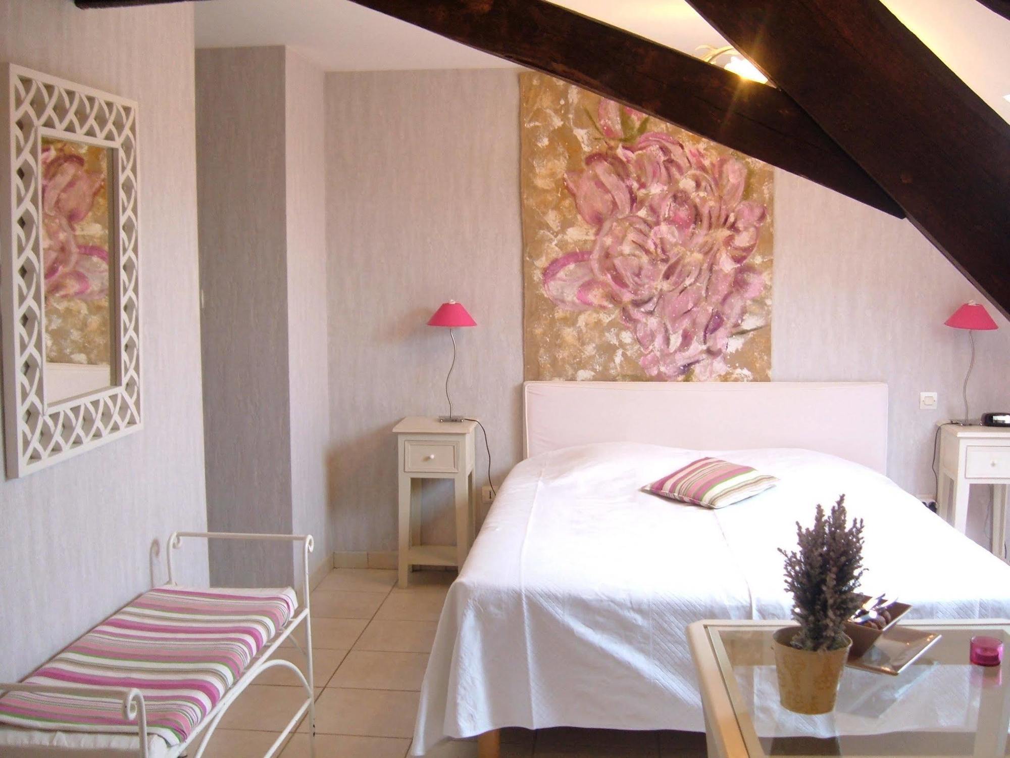 Hotel & Spa Chai De La Paleine Le Puy-Notre-Dame Εξωτερικό φωτογραφία
