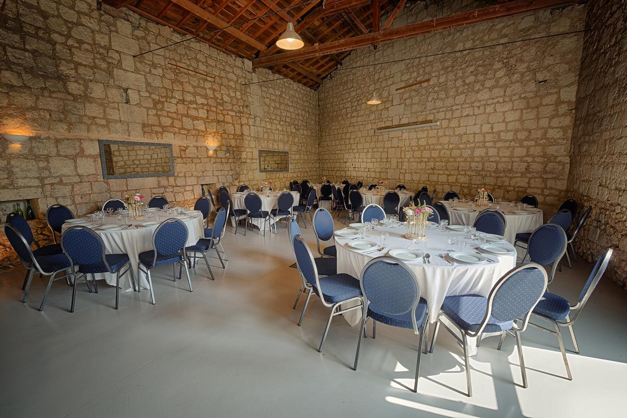 Hotel & Spa Chai De La Paleine Le Puy-Notre-Dame Εξωτερικό φωτογραφία