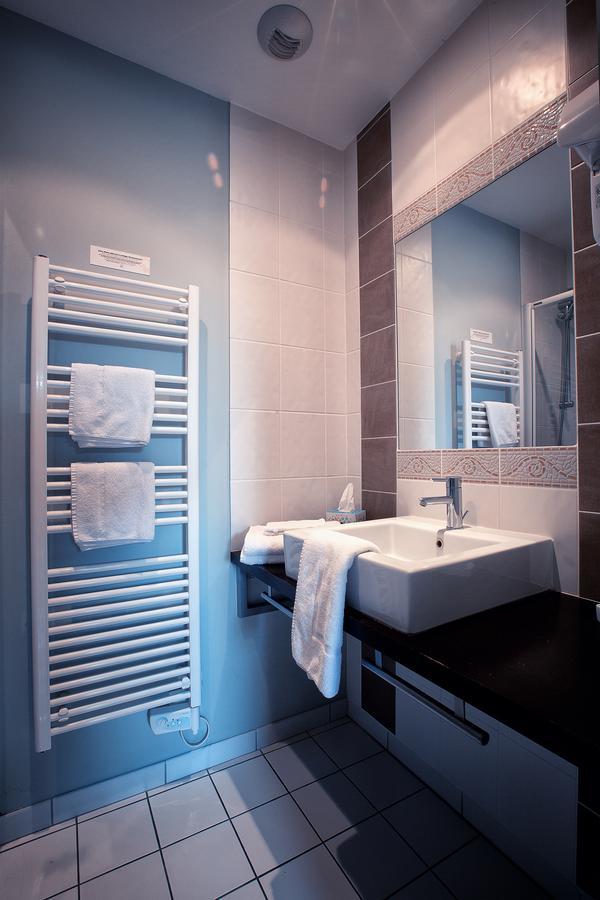 Hotel & Spa Chai De La Paleine Le Puy-Notre-Dame Εξωτερικό φωτογραφία